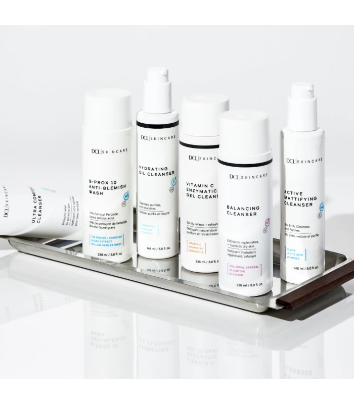 Мультифункціональний кремовий очисник для сухої шкіри DCL Balancing Cleanser 236mL