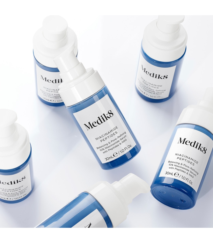 Cироватка з ніацинамідом Medik8 NIACINAMIDE PEPTIDES 30mL