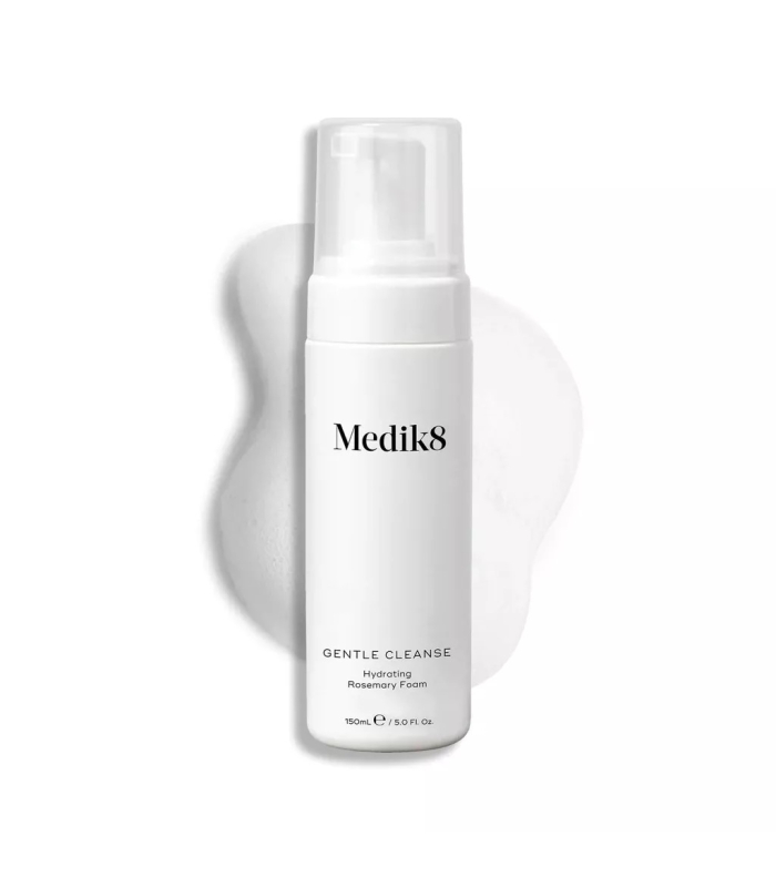 Зволожувальна пінка для вмивання з розмарином Medik8 Gentle Cleanse 150mL